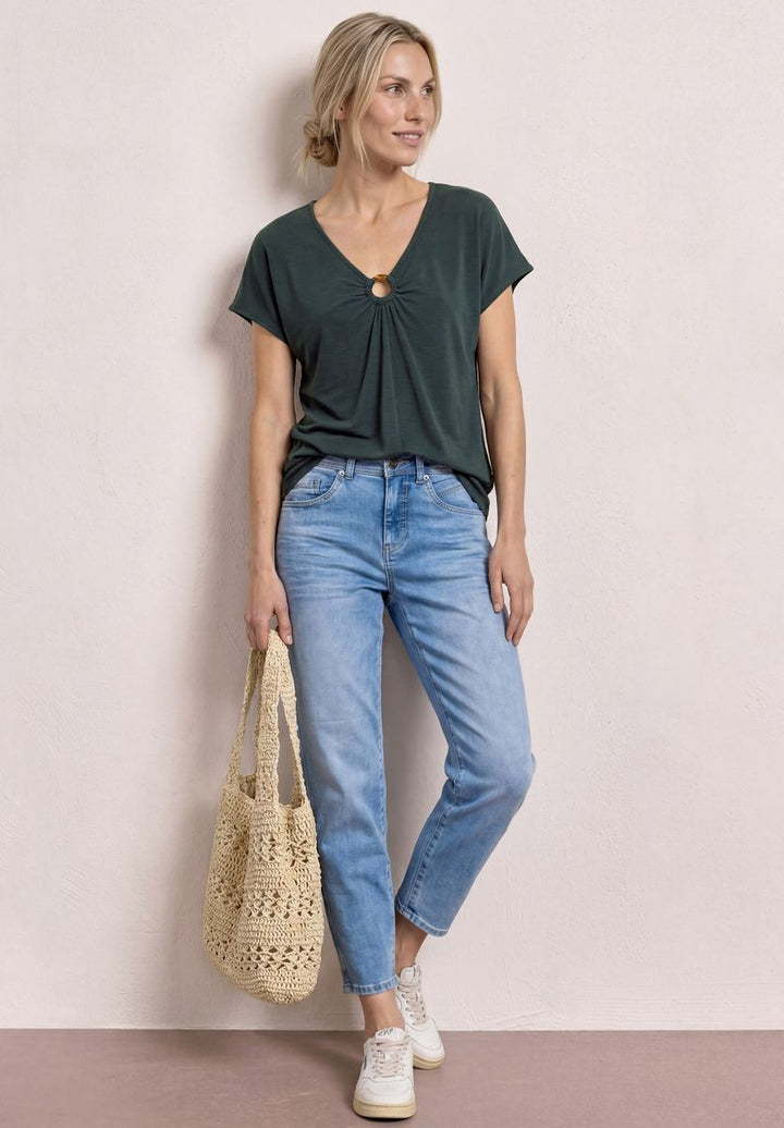 Silk-Look Shirt mit V-Neck und Deko-Detail