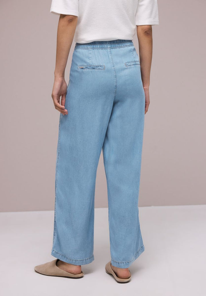 High Waist Wide Leg Hose mit Knopfdetails