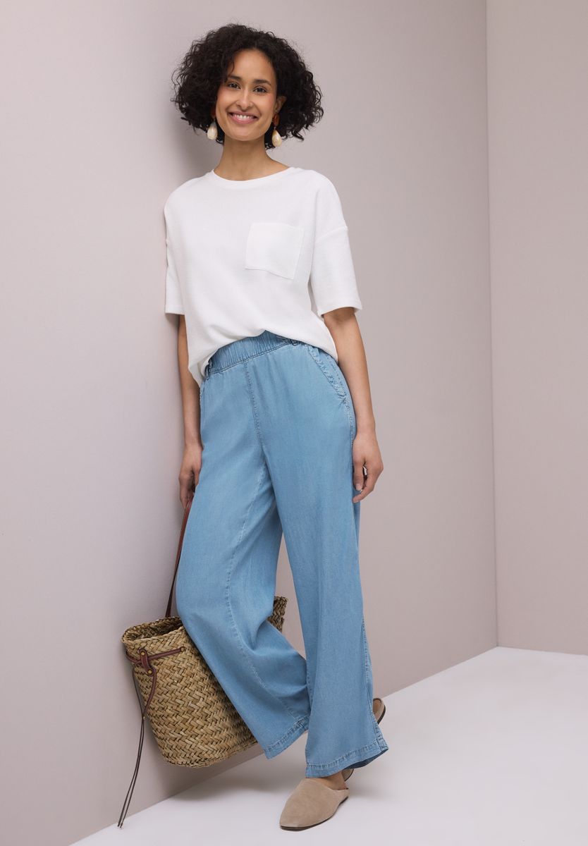 High Waist Wide Leg Hose mit Knopfdetails