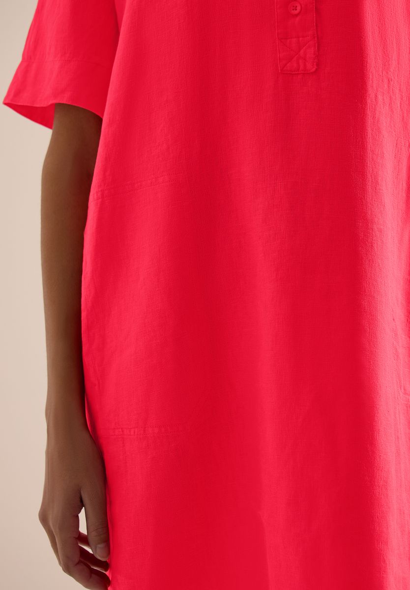 Knielanges Kleid aus reinem Leinen