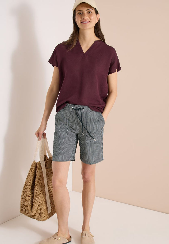 Straight Leg Shorts in Seersucker Qualität