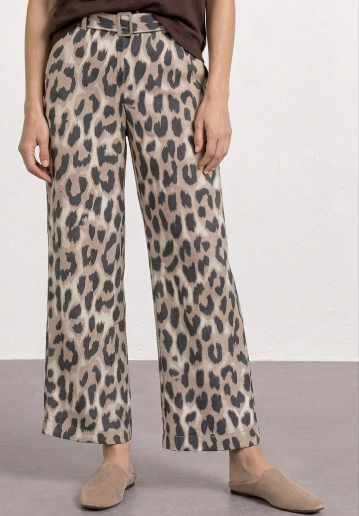 Wide Leg Hose mit Gürtel und Leo-Print