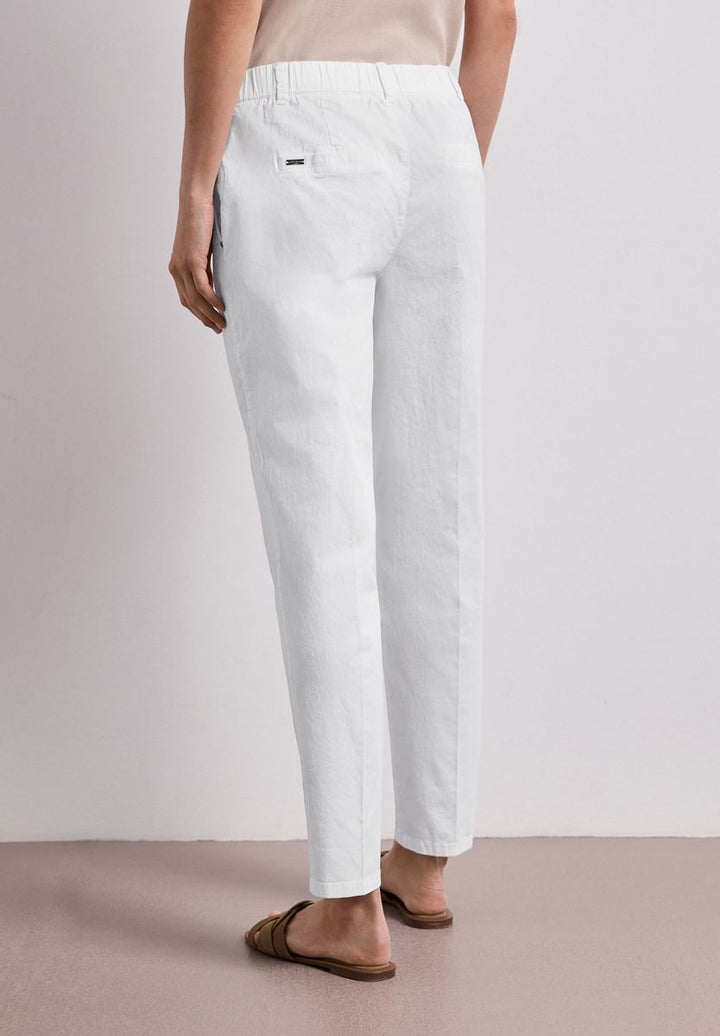 Chino im Casual Fit in softer Qualität