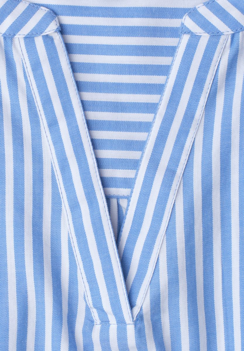 Blusentop mit Split Neck und Volants
