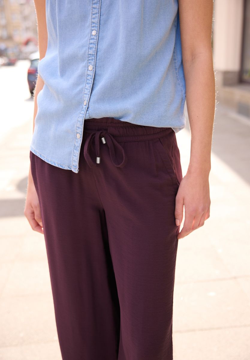 Mid Waist Wide Leg Hose mit Struktur