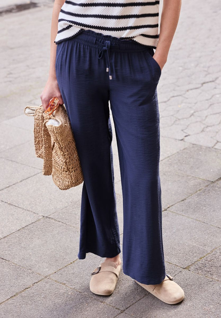 Mid Waist Wide Leg Hose mit Struktur
