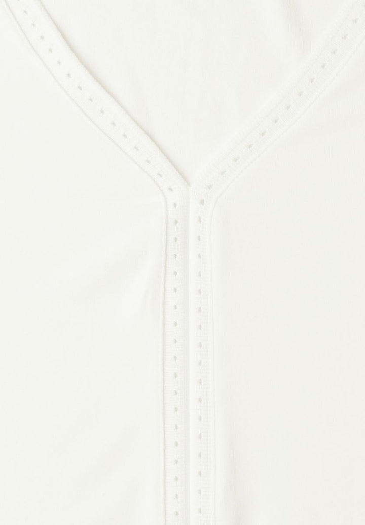 Top mit V-Neck und Crochet-Tape