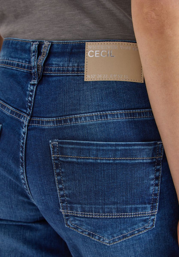 Mid Waist Straight Leg Jeans im Casual Fit