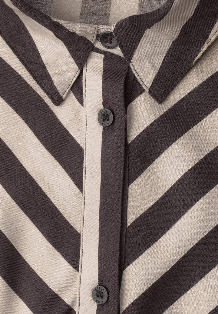 Midi-Kleid mit durchgehender Knopfleiste