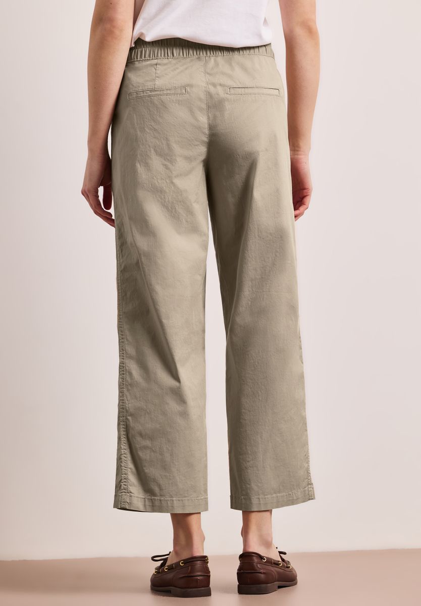 Straight Leg Hose in Hose Papertouchware