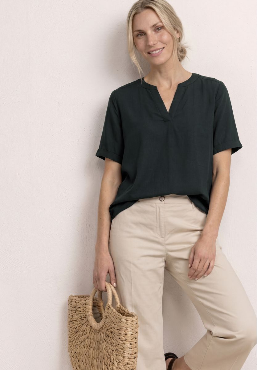 Blusenshirt in Unifarbe mit Split Neck