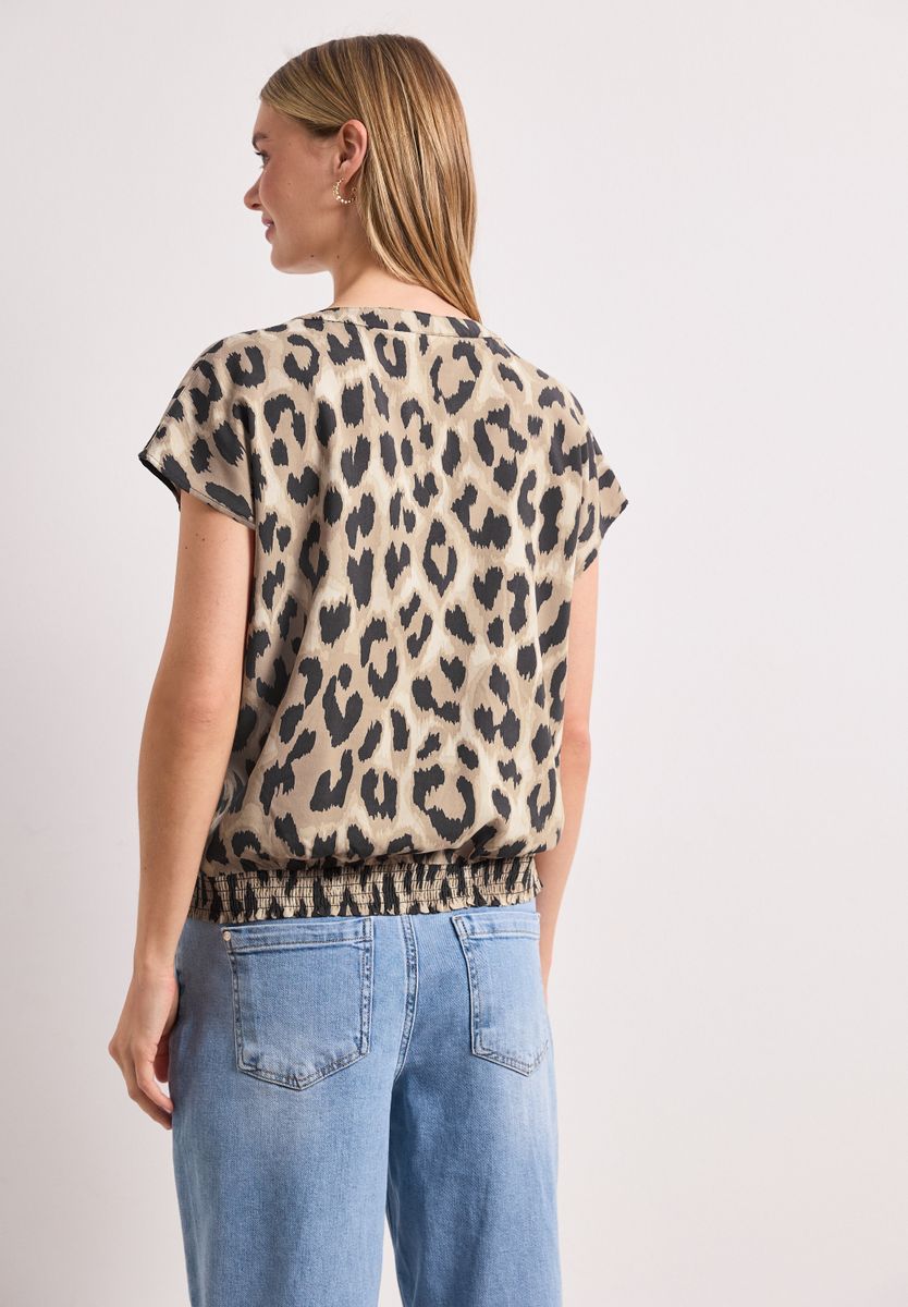 Blusenshirt mit Split Neck und Smokdetail
