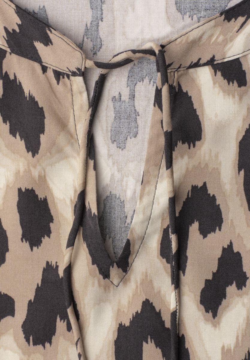 Blusenshirt mit Split Neck und Smokdetail