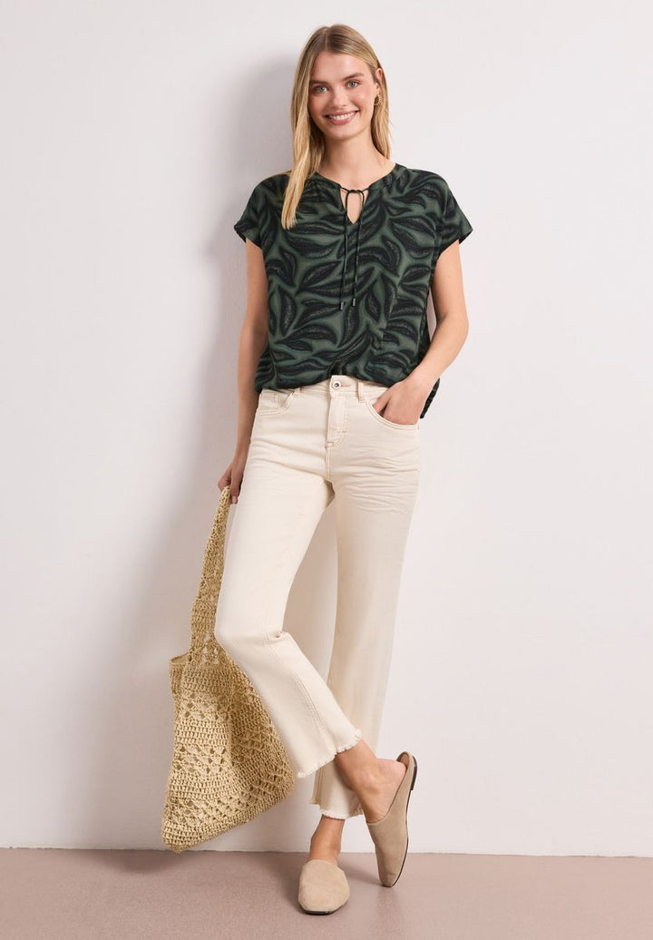 Blusenshirt mit Split Neck und Smokdetail