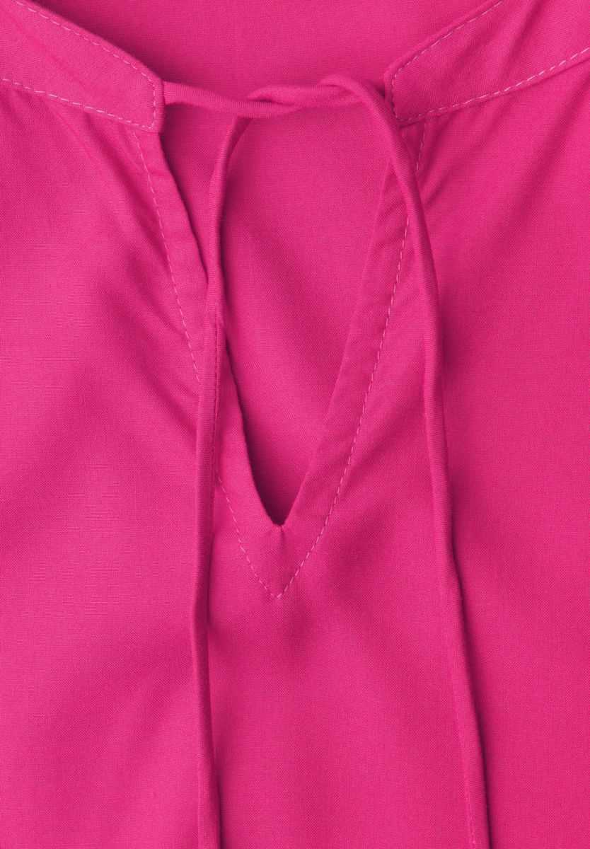 Blusenshirt mit Split Neck und Smokdetail
