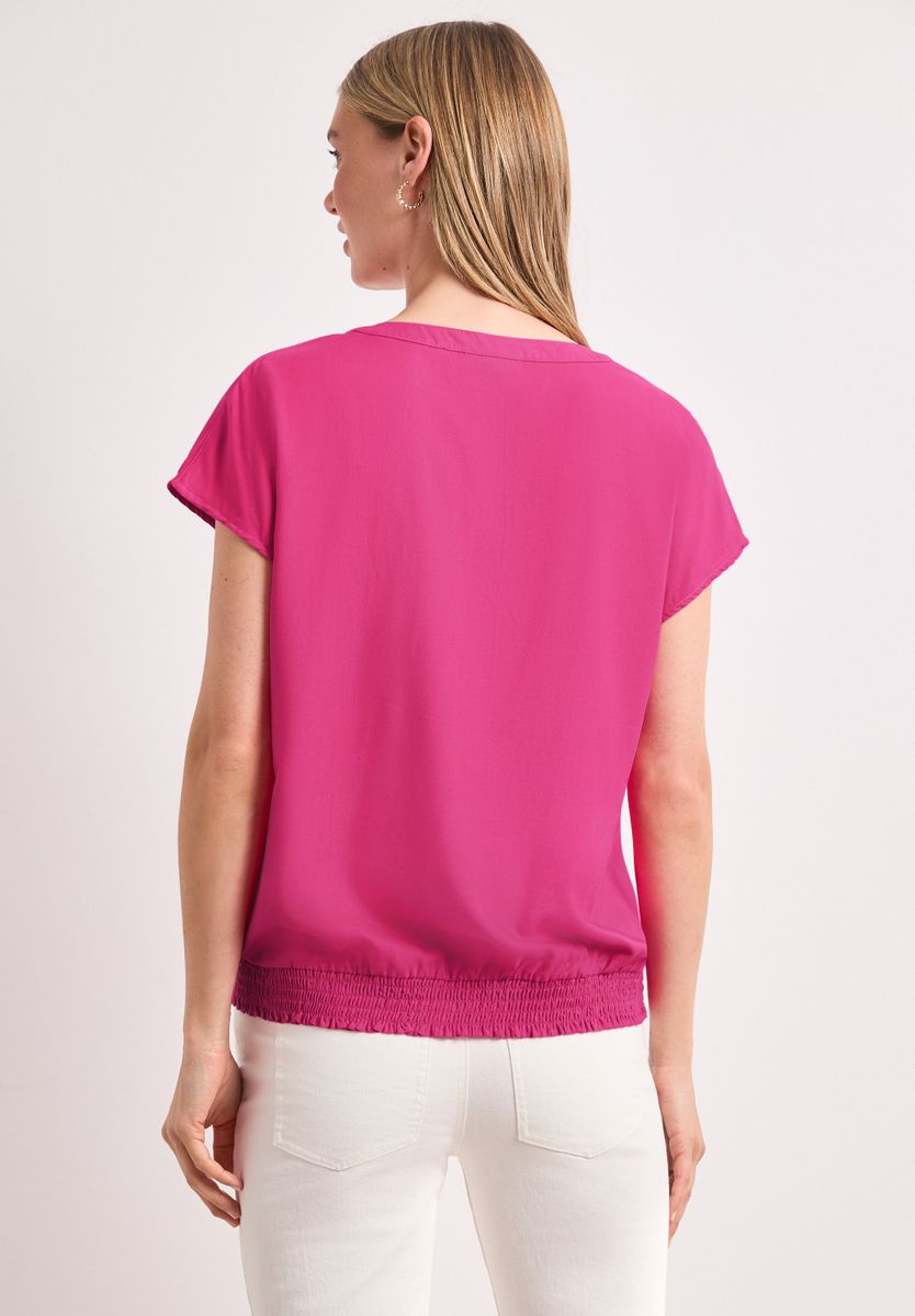 Blusenshirt mit Split Neck und Smokdetail
