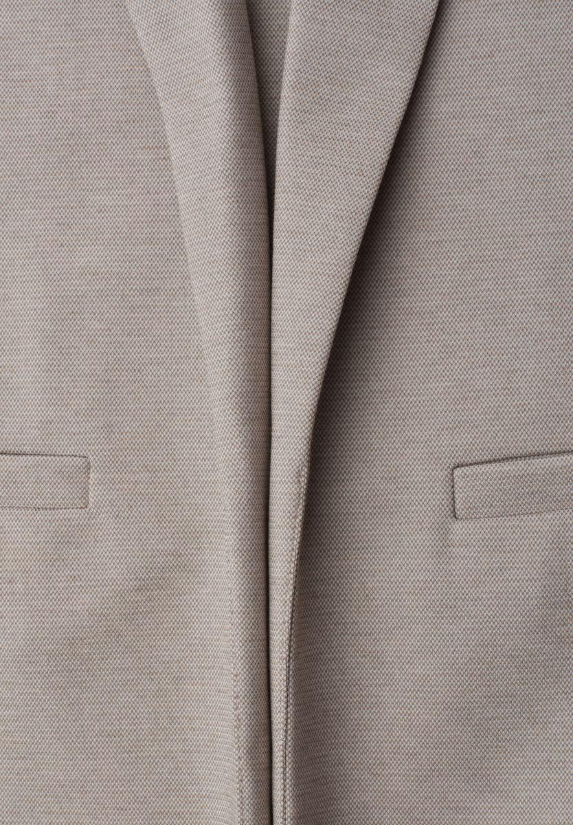 Blazer im langen und offenen Schnitt