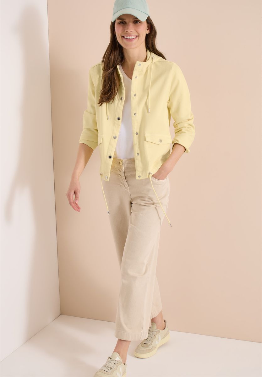 Jeansjacke mit Kapuze und Knöpfen
