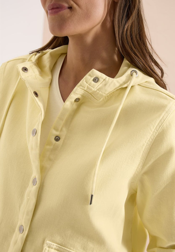 Jeansjacke mit Kapuze und Knöpfen