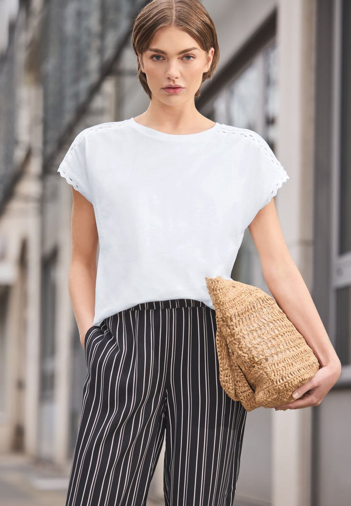 Dropped Shoulder Shirt mit Deko-Tape