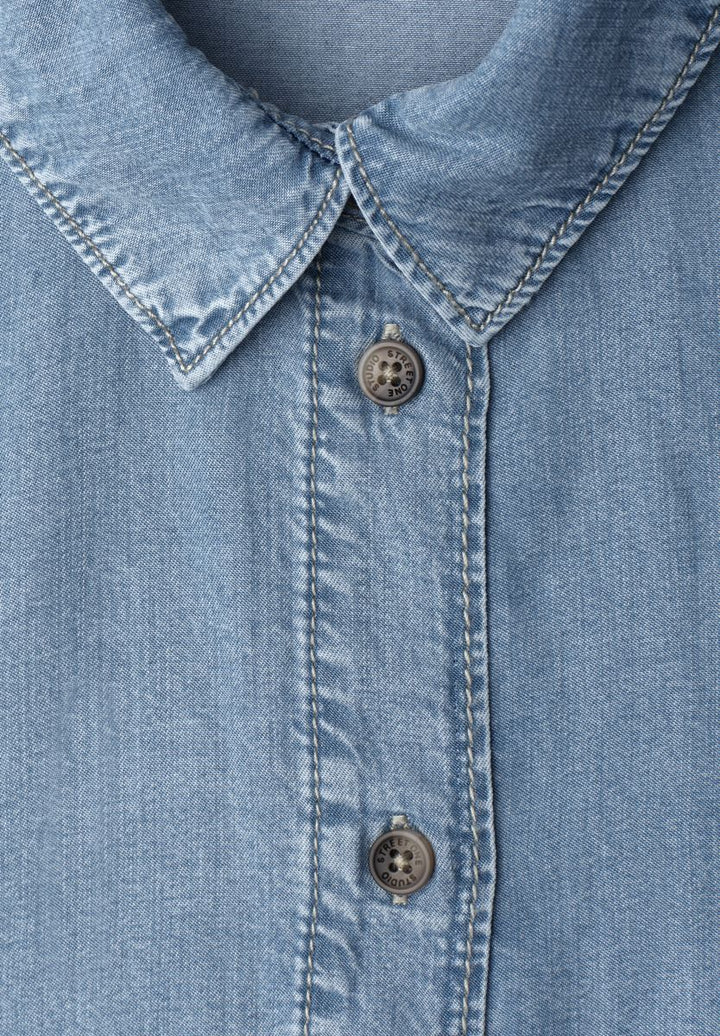 Hemdbluse mit Knöpfen und Knotendetail