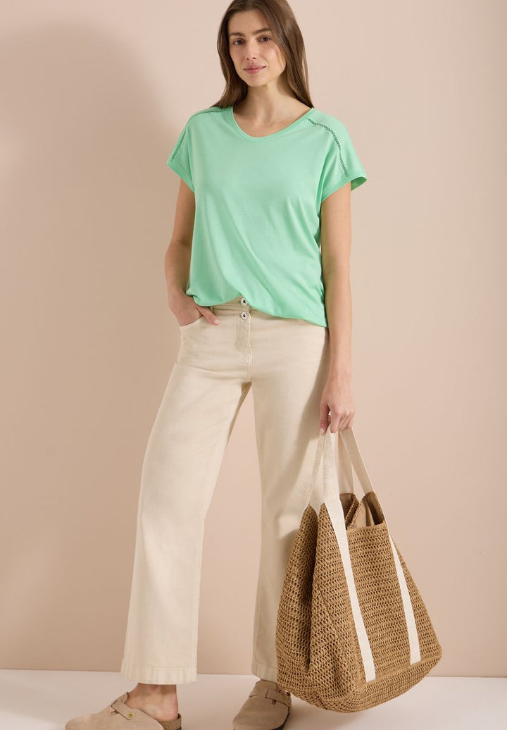 T-Shirt mit V-Neck und Spitzendetail