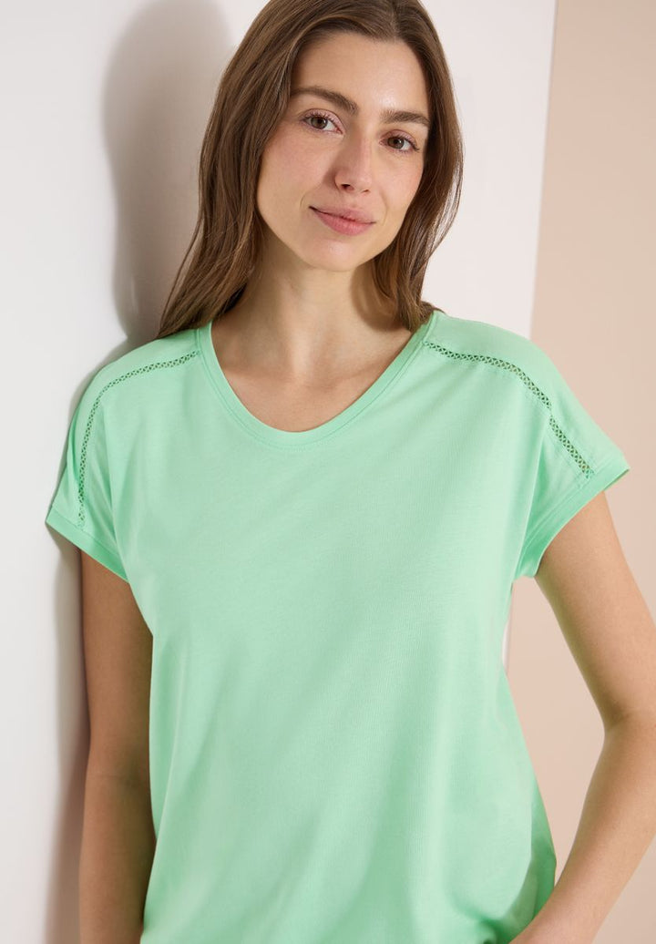T-Shirt mit V-Neck und Spitzendetail