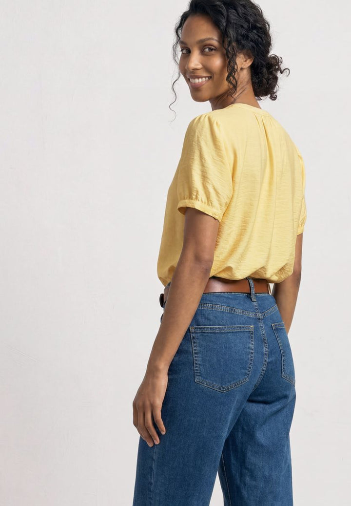 Kurzarm Bluse mit Split Neck und Knöpfen