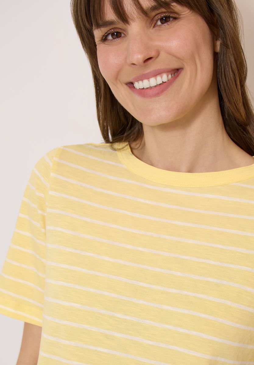 Shirt mit U-Boot-Ausschnitt und Streifen