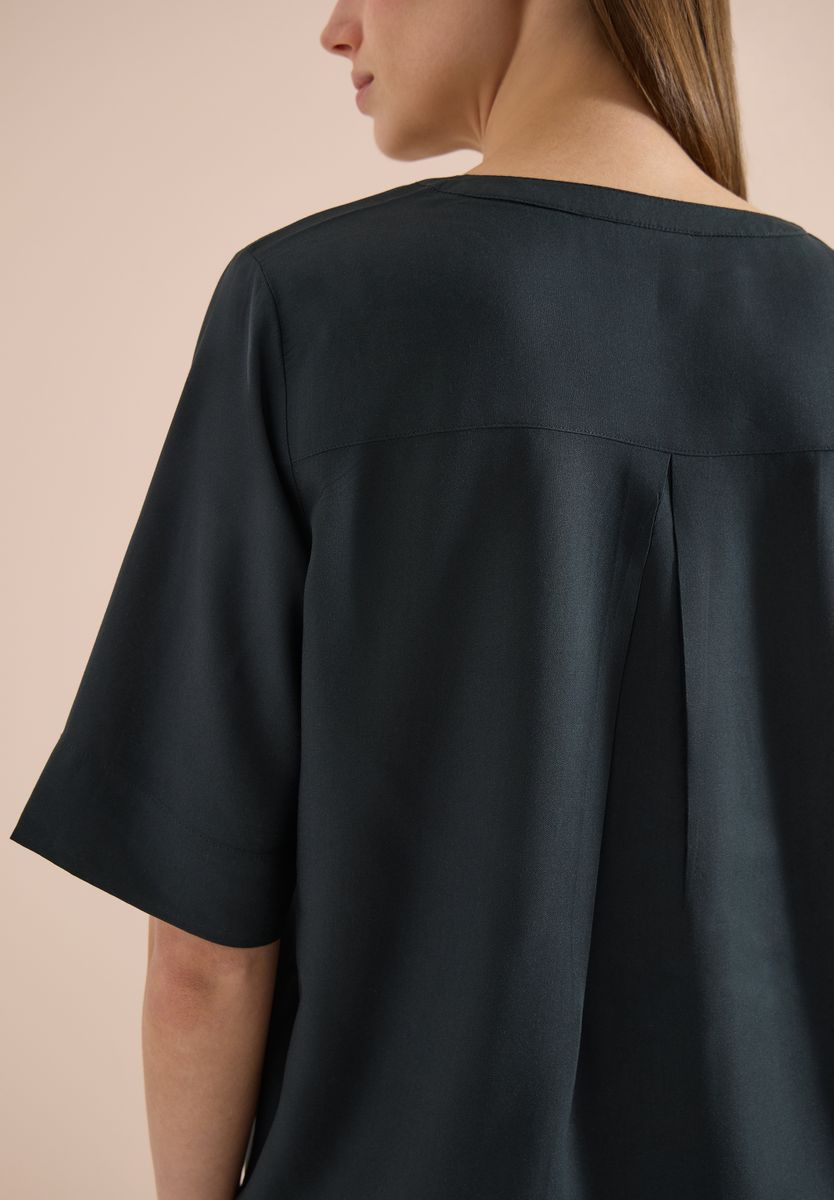 Kurzarm Bluse mit Split Neck