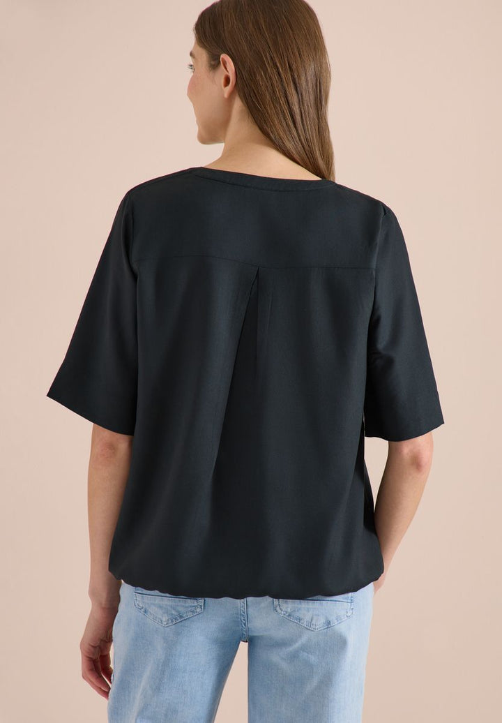 Kurzarm Bluse mit Split Neck