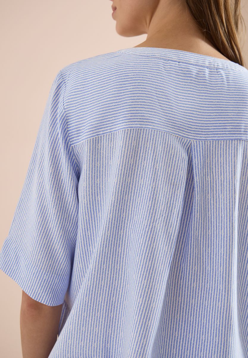 Kurzarm Bluse mit Split Neck und Streifen