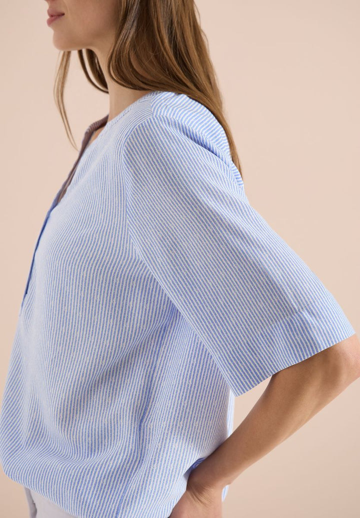 Kurzarm Bluse mit Split Neck und Streifen