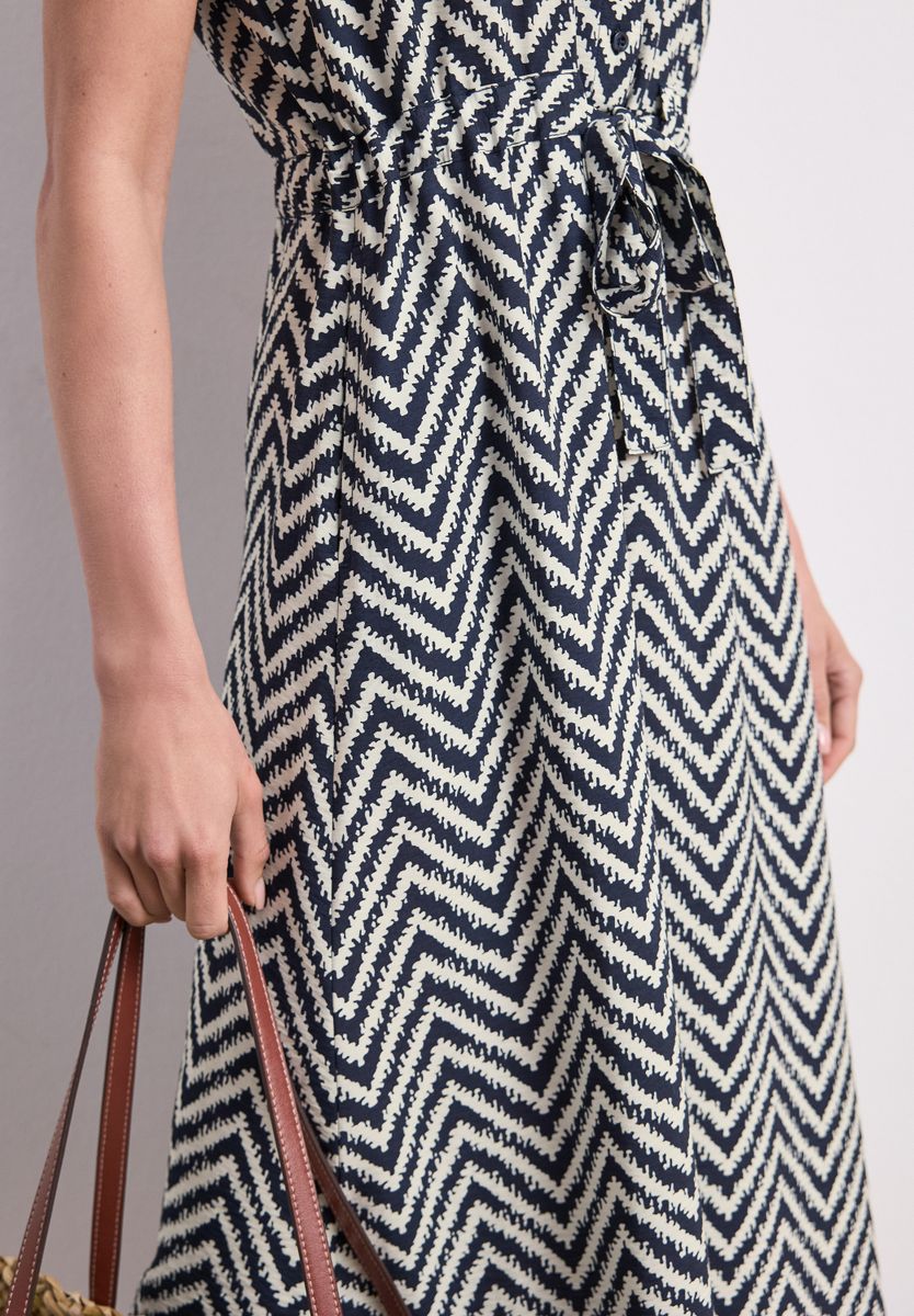Midi-Kleid mit Zick-Zack-Muster