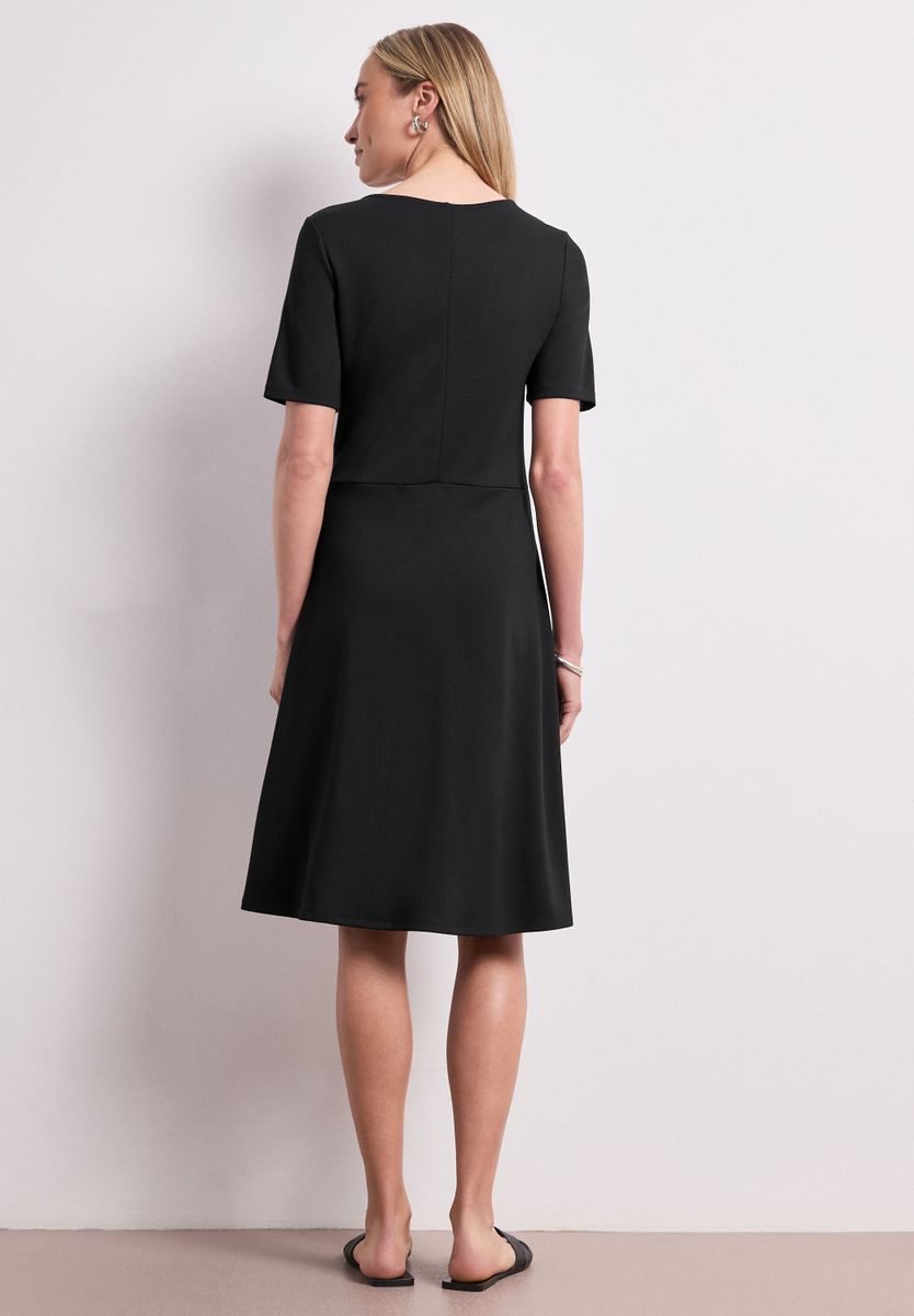 Knielanges Kleid aus Jersey mit Kurzarm