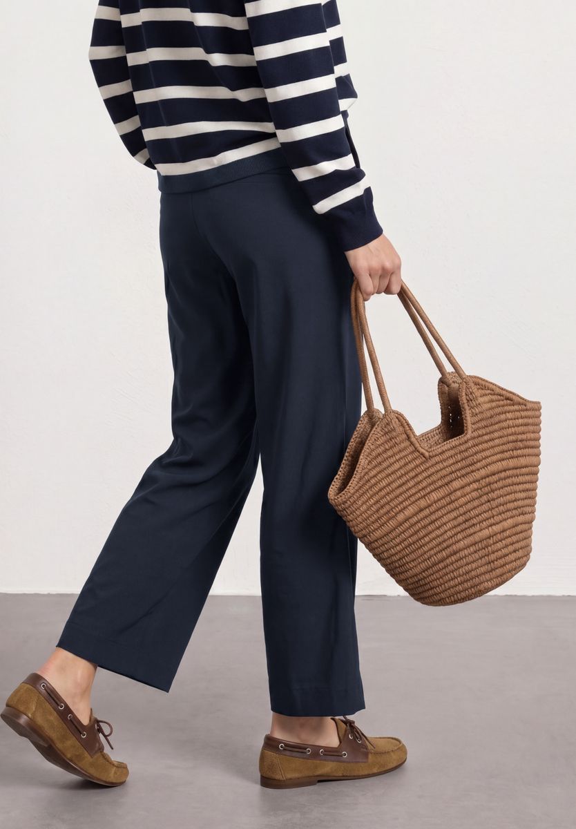 Straight Leg Hose mit Turn-Up-Detail