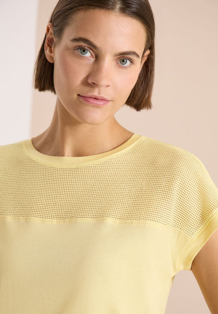 T-Shirt mit Boatneck und Mesh-Einsatz