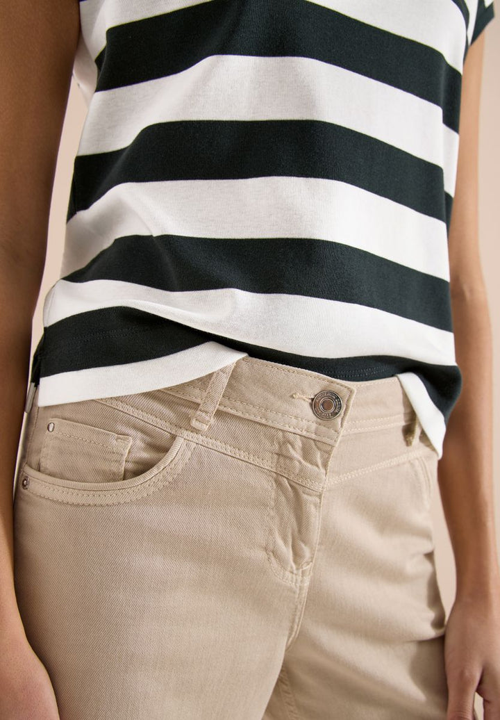 T-Shirt mit Streifen und Printdetail