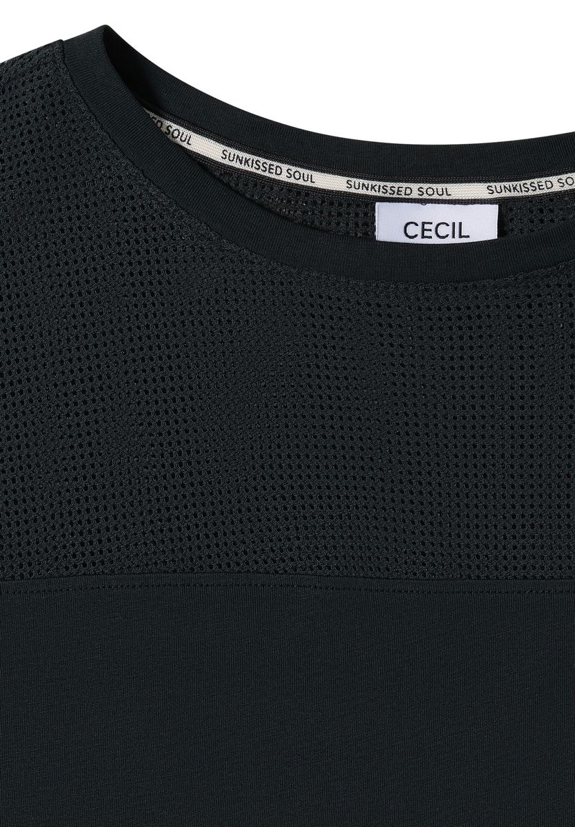 T-Shirt mit Boatneck und Mesh-Einsatz
