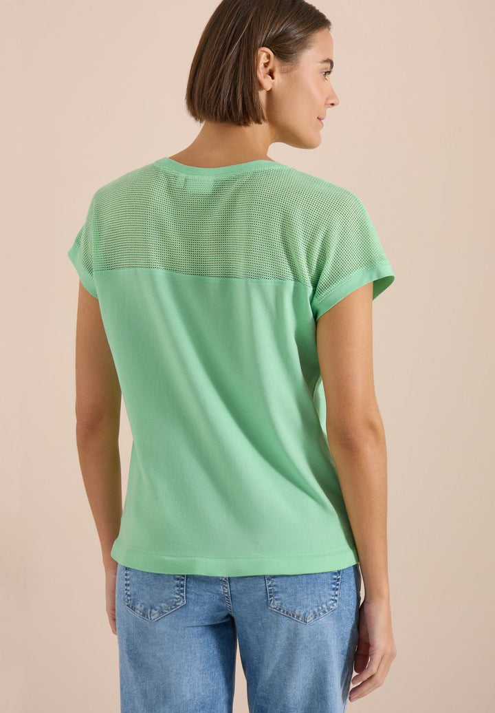 T-Shirt mit Boatneck und Mesh-Einsatz