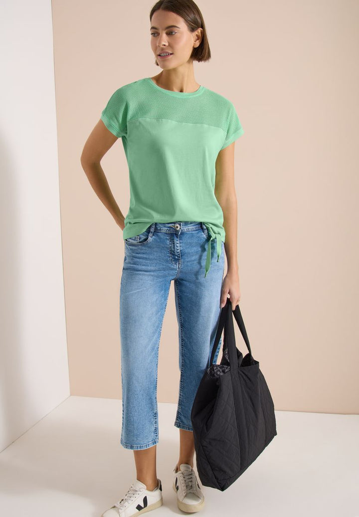 T-Shirt mit Boatneck und Mesh-Einsatz