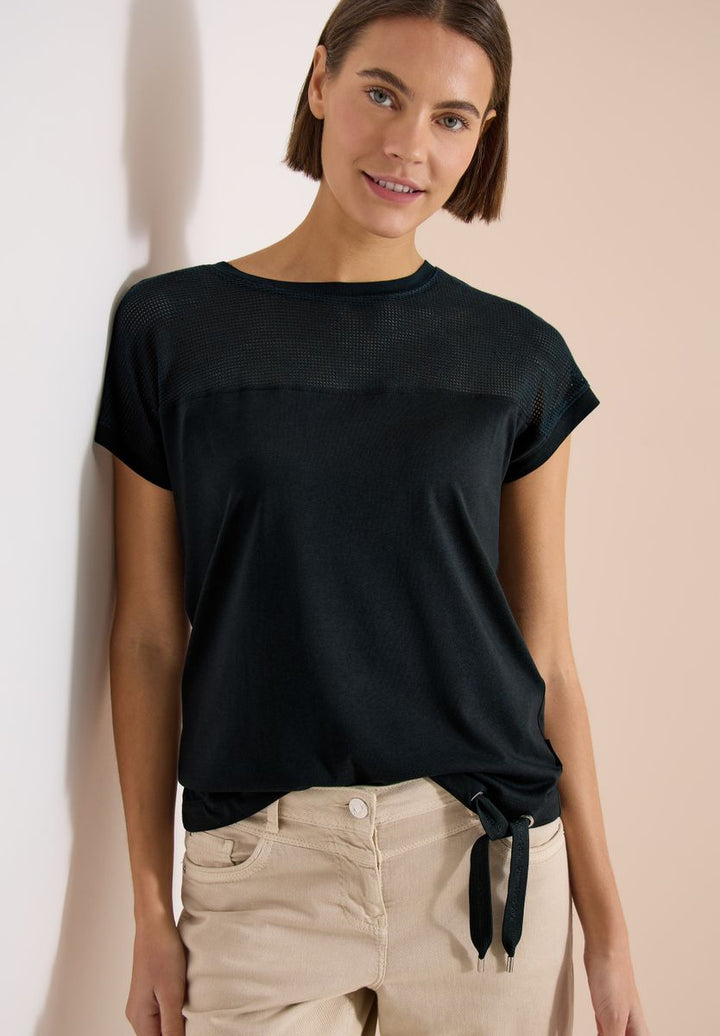 T-Shirt mit Boatneck und Mesh-Einsatz