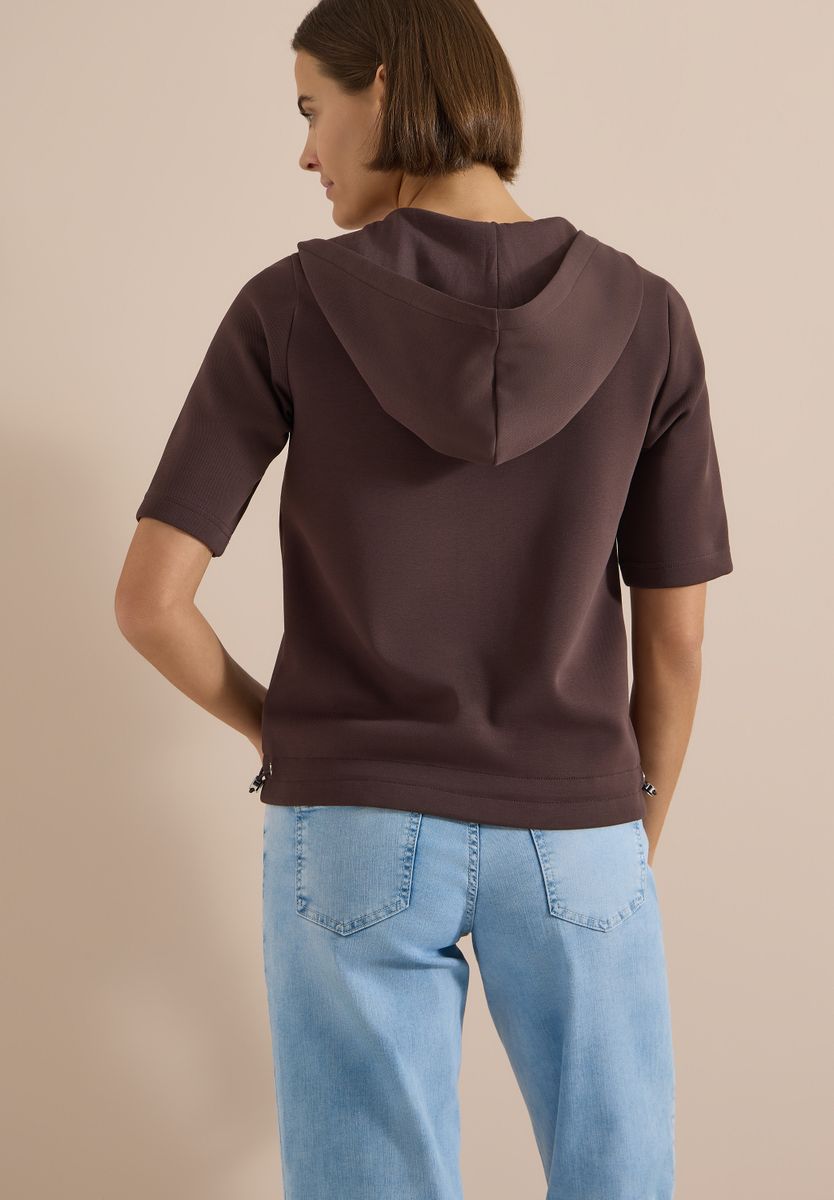 Kapuzenjacke mit seitlcihen Tunnelzügen