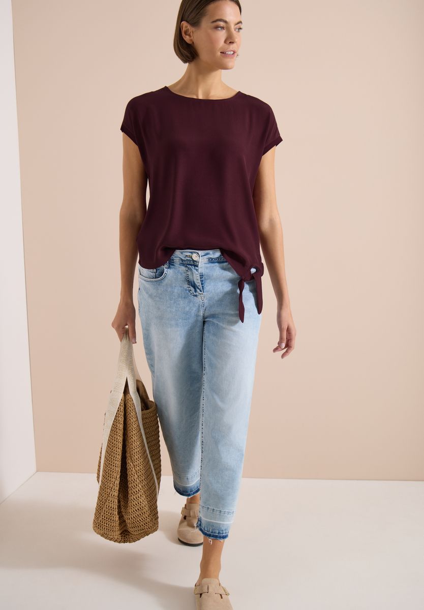 Bluse mit Rundhals und Knotendetail
