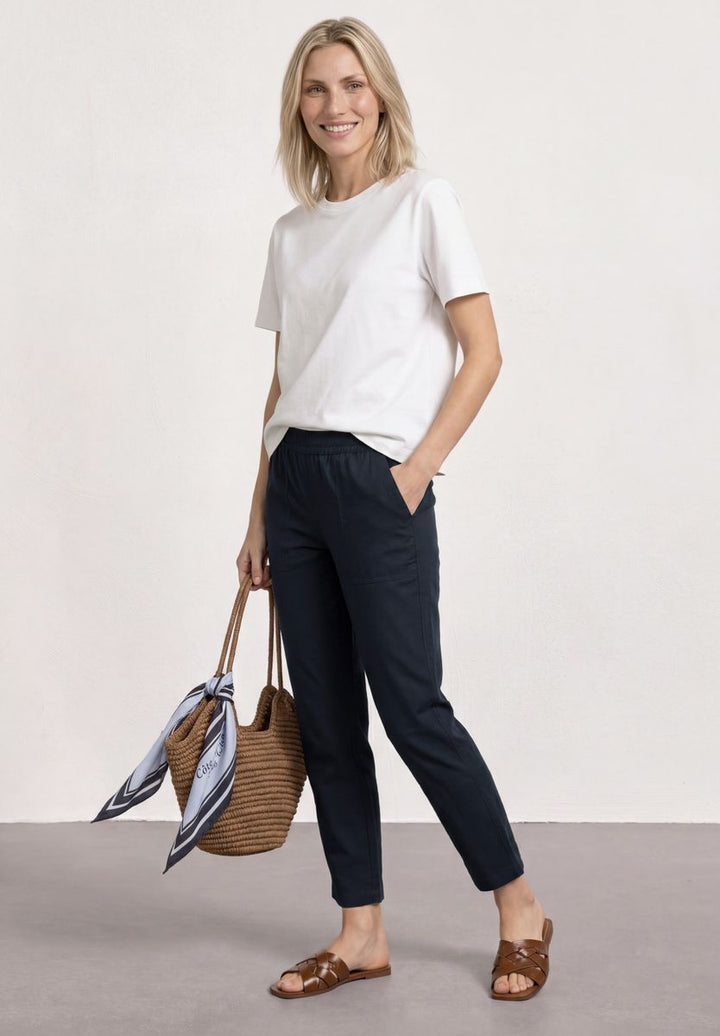 Slim Leg Chino mit Elastikbund