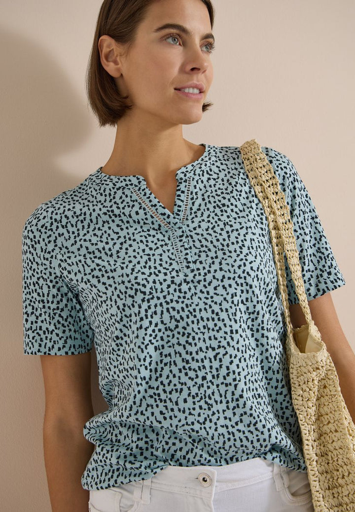 T-Shirt mit Split Neck und Print