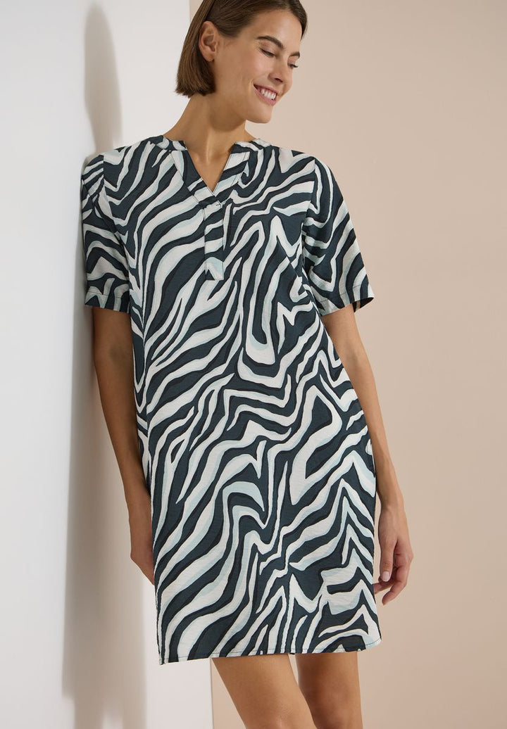 Knielanges Kleid mit Zebraprint