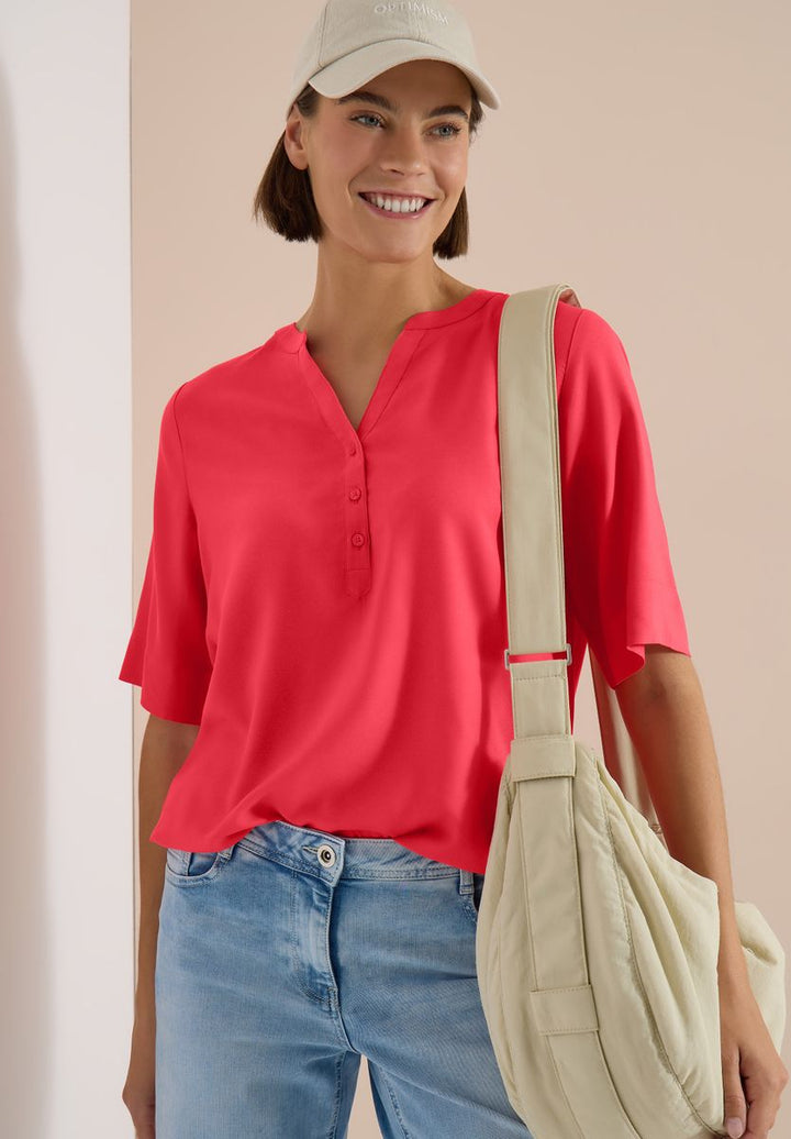 Kurzarm Bluse mit Split Neck