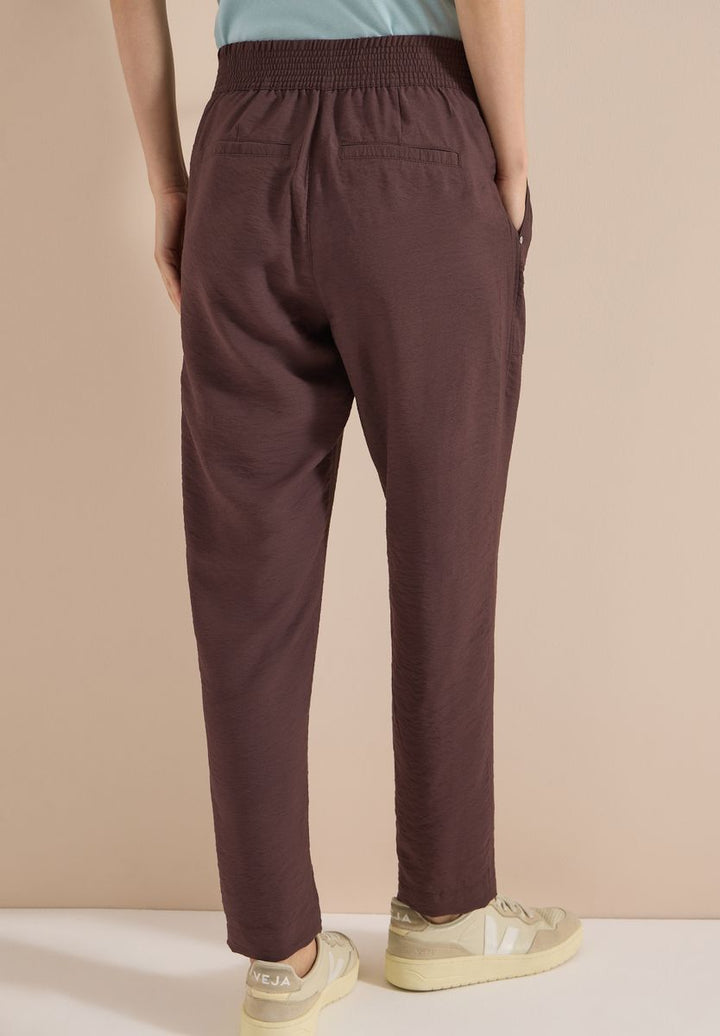 Mid Waist Slim Leg Hose im Loose Fit