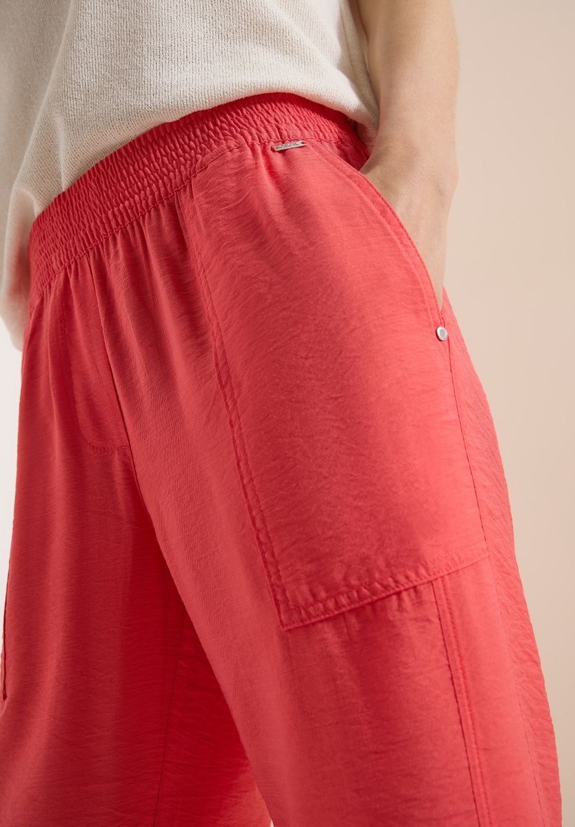Mid Waist Slim Leg Hose im Loose Fit